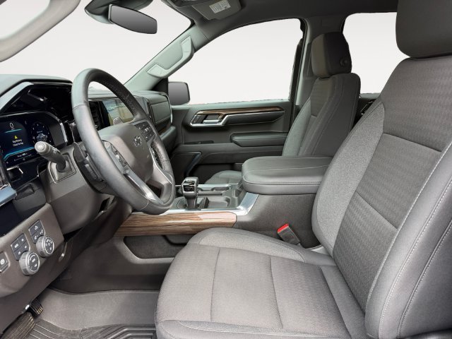 Certified 2024 Chevrolet Silverado 1500 RST AWD/4WD image 11