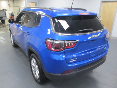 Used 2024 Jeep Compass Latitude AWD/4WD image 7