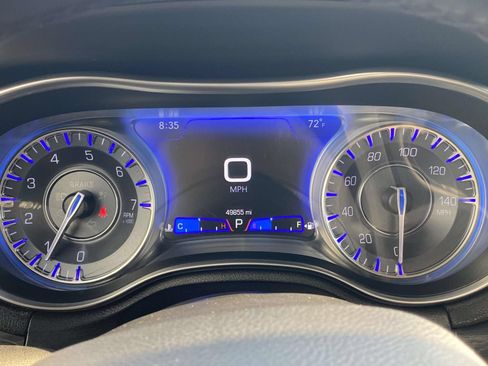 Used 2021 Chrysler 300 Touring w/ Sport Appearance Package RWD image 33