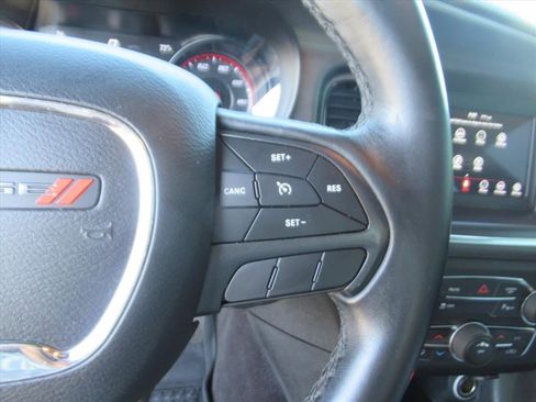 Used 2018 Dodge Charger SXT w/ Blacktop Package image 19