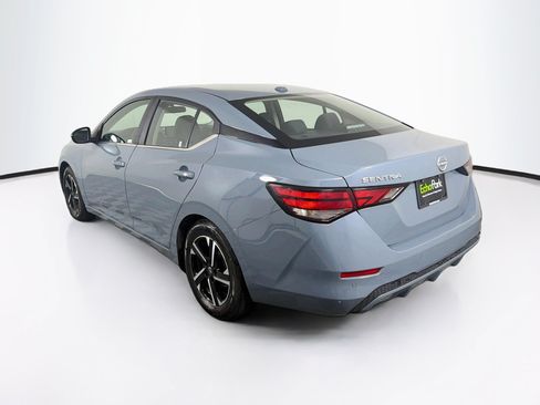 Used 2025 Nissan Sentra SV FWD image 5