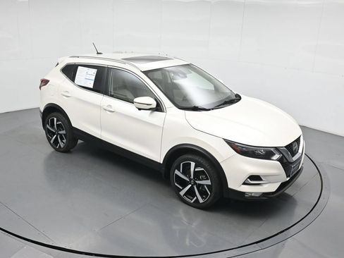 Used 2020 Nissan Rogue Sport SL w/ Premium Package FWD image 41