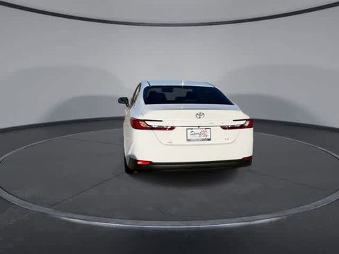 Used 2026 Toyota Camry LE w/ Convenience Package image 7