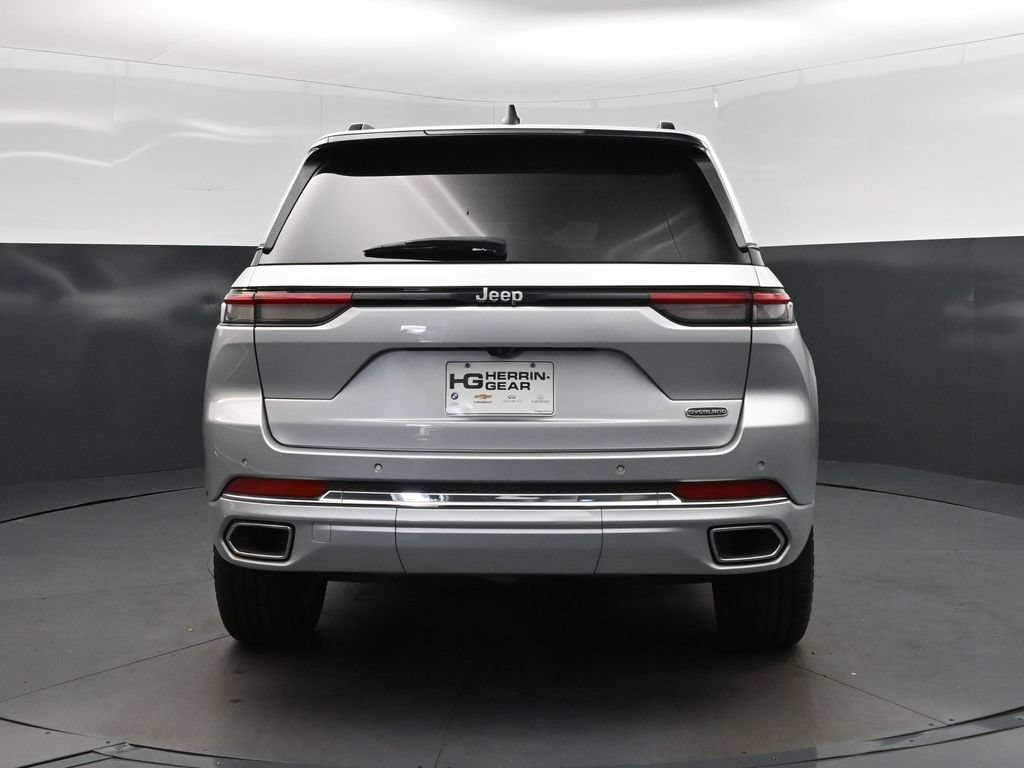 Used 2023 Jeep Grand Cherokee Overland RWD image 6