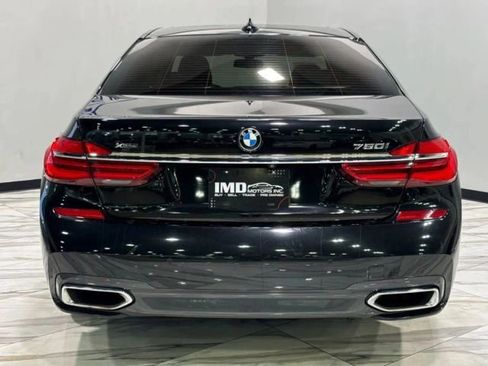 Used 2017 BMW 750i xDrive image 7