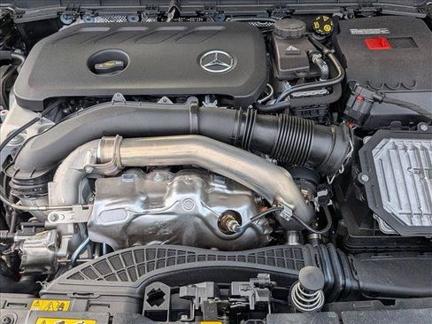 New 2026 Mercedes-Benz GLB 250 4MATIC image 18