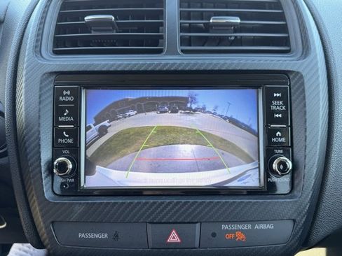 Used 2024 Mitsubishi Outlander Sport AWD image 16