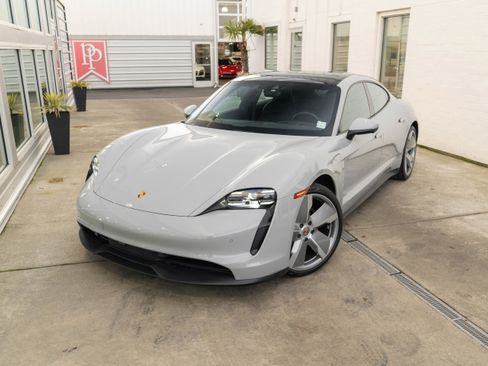 Used 2023 Porsche Taycan w/ Premium Package image 3