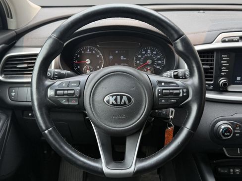 Used 2017 Kia Sorento AWD w/ LX Convenience Package image 29