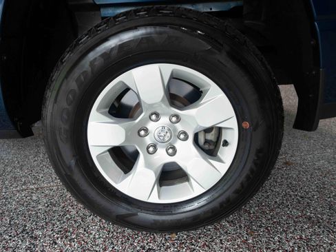 Used 2023 RAM 1500 Big Horn AWD/4WD image 27