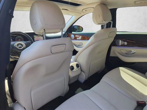 Used 2018 Mercedes-Benz E 300 image 18