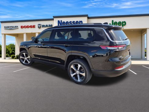 Used 2023 Jeep Grand Cherokee L Limited AWD/4WD image 5