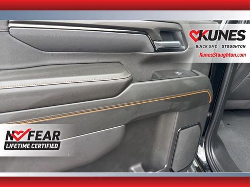 Used 2025 GMC Sierra 2500 AT4 AWD/4WD image 39