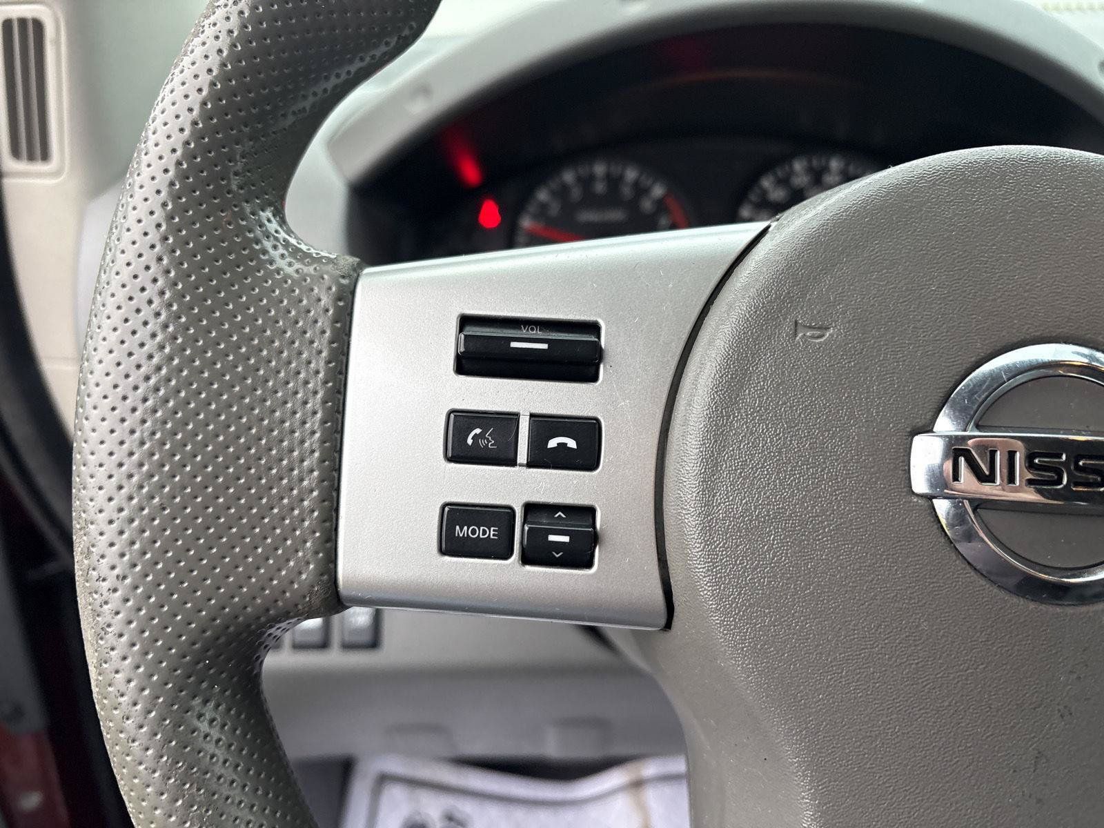 Used 2016 Nissan Frontier SV AWD/4WD image 18