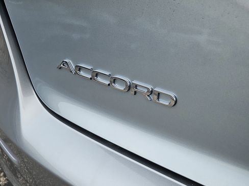 New 2025 Honda Accord SE image 5