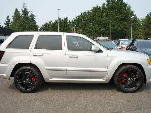 Used 2010 Jeep Grand Cherokee SRT8 w/ SRT Option Group I AWD/4WD image 7