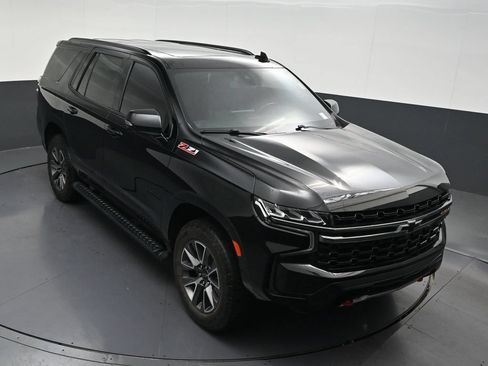 Used 2022 Chevrolet Tahoe Z71 w/ Luxury Package AWD/4WD image 23