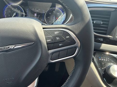 Used 2023 Chrysler Voyager LX FWD image 18