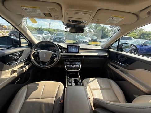 Used 2021 Lincoln Corsair AWD w/ Premium Package image 22