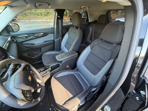 Used 2025 Chevrolet TrailBlazer LT image 27