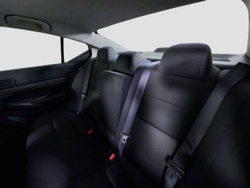 Used 2025 Nissan Altima 2.5 SV FWD image 24