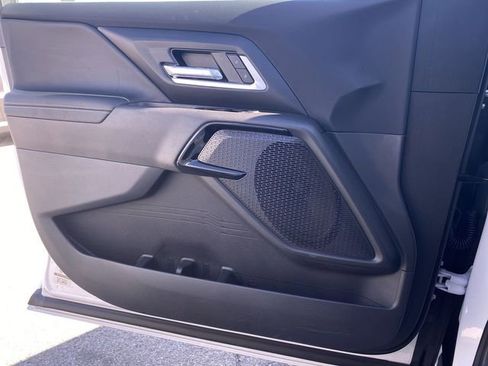 Certified 2026 Chevrolet Silverado EV LT image 29