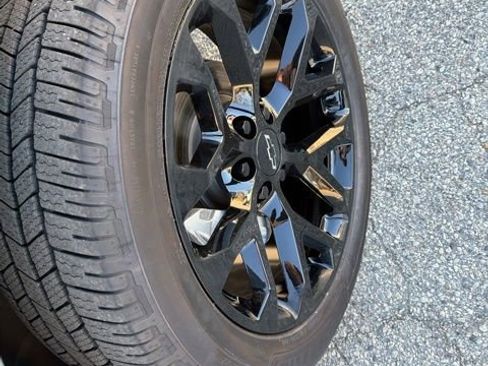 Used 2021 Chevrolet Tahoe High Country AWD/4WD image 29