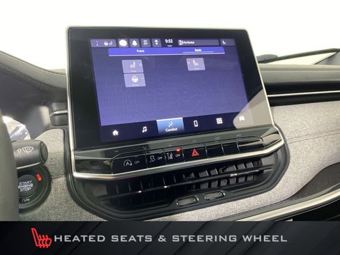 Used 2023 Jeep Compass Latitude AWD/4WD image 5