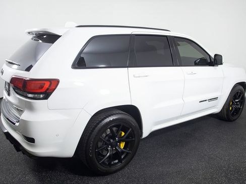 Used 2018 Jeep Grand Cherokee Trackhawk w/ Trailer Tow Group IV AWD/4WD image 19