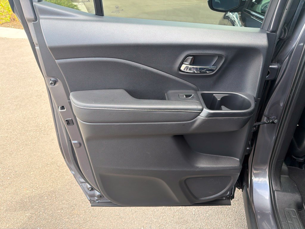 Used 2025 Honda Ridgeline RTL image 18