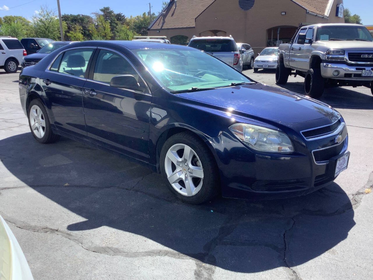 Used 2011 Chevrolet Malibu LS FWD image 7