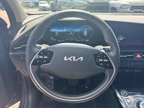 Used 2023 Kia Niro Wind w/ Wind Preserve Package FWD image 20
