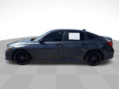 Used 2023 Honda Civic Sport image 4