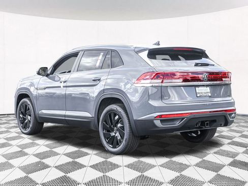 New 2026 Volkswagen Atlas Cross Sport SE image 18
