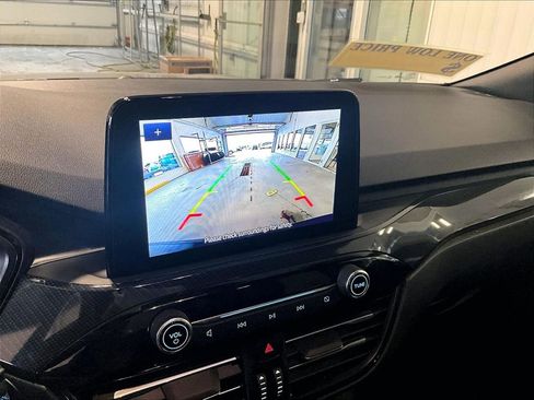 Used 2025 Ford Escape ST-Line image 19