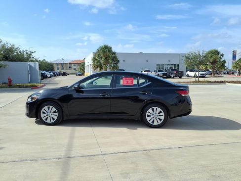 Used 2024 Nissan Sentra S FWD image 2