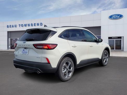 New 2026 Ford Escape ST-Line w/ Cold Weather Package image 4