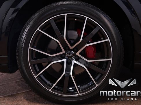 Used 2020 Audi Q8 Prestige image 21
