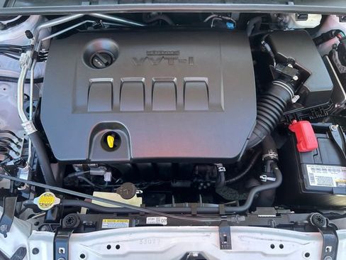 Used 2015 Toyota Corolla LE FWD image 23
