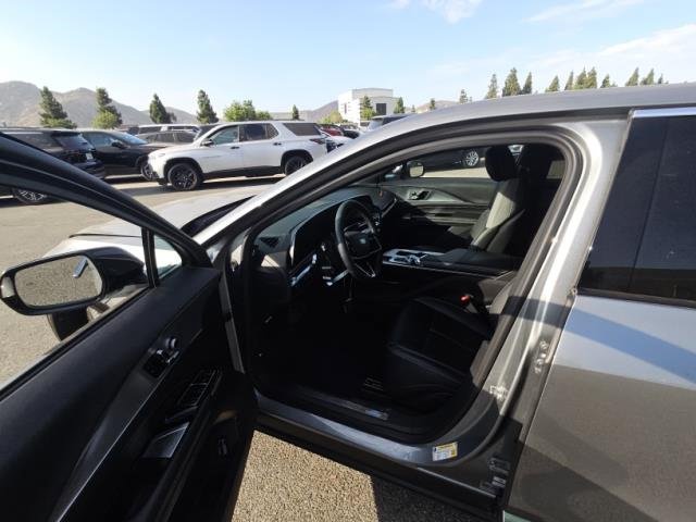 Used 2024 Cadillac Lyriq Tech RWD image 6