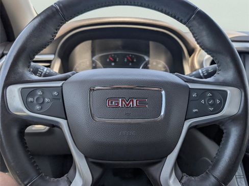 Used 2017 GMC Acadia SLT FWD image 22
