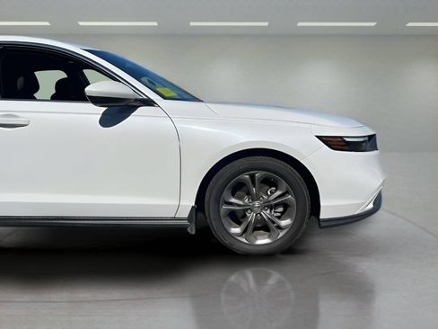 Used 2023 Honda Accord EX image 25
