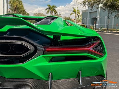 Used 2024 Lamborghini Revuelto image 62