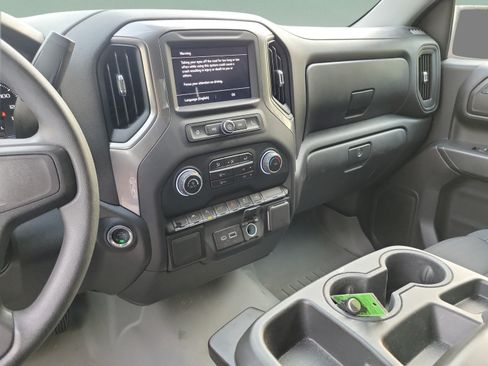 Used 2024 Chevrolet Silverado 1500 Custom w/ Turbomax Blackout Package RWD image 22