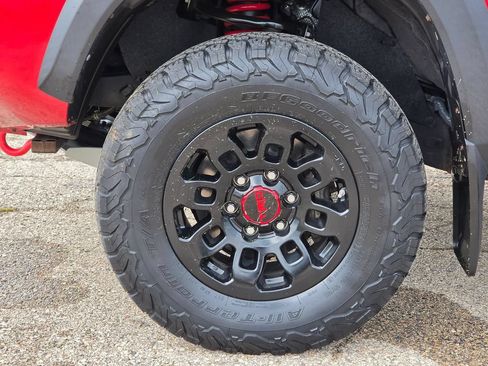 Used 2017 Toyota Tacoma TRD Pro AWD/4WD image 11