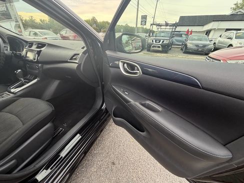 Used 2016 Nissan Sentra SR w/ Driver's Assist Package FWD image 35