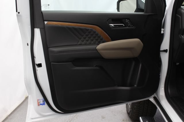 New 2026 GMC Canyon Denali AWD/4WD image 14