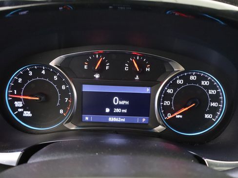 Used 2022 Chevrolet Traverse LT FWD image 18