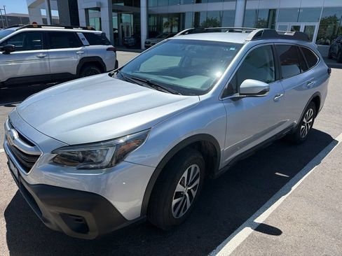 Used 2022 Subaru Outback Premium AWD/4WD image 7