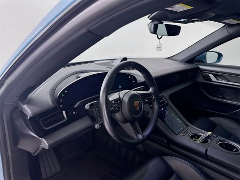 Used 2020 Porsche Taycan 4S image 10